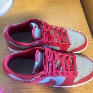 Nike dunks red and gray